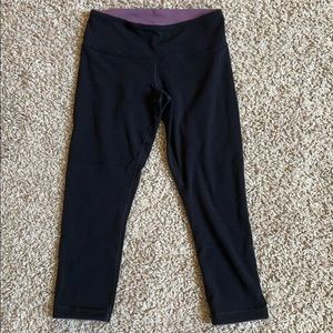 Reversible Cropped Luluemon leggings purple->black